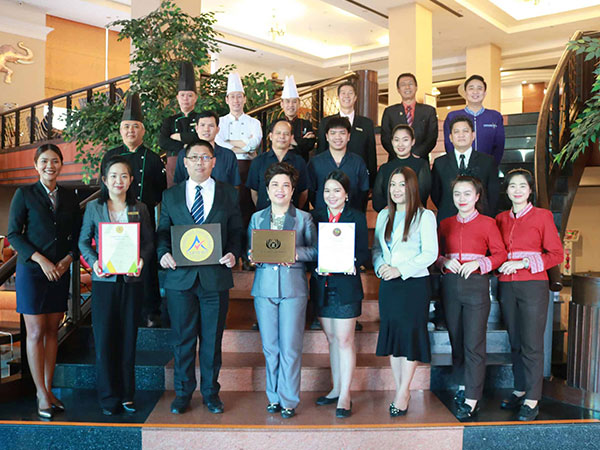 Duangtawan Hotel Chiang Mai received 3 Award - Activities & Event
